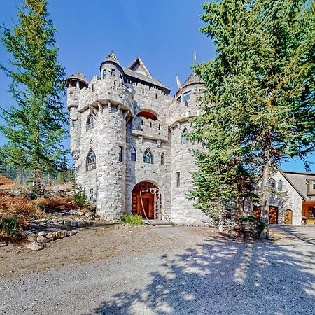 Schweitzer Castle Villa Sandpoint Exterior photo